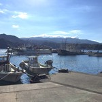 内浦漁協直営 いけすや - お店の前