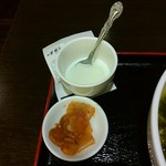 姜太公 - ザーサイと杏仁豆腐