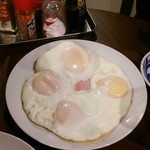 ビール長屋 貫太郎 - ハムエッグW