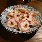 ビール長屋 貫太郎 - 豚ナンコツのスモーク　350円（旨）