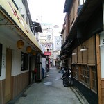 ビール長屋 貫太郎 - 突き当たりに貫太郎さん