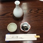 利久庵 - 菊正宗燗酒と海苔佃煮