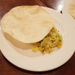 ガネーシュ - ビールセット(1000円)のおつまみ