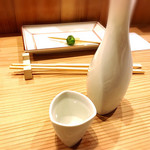 備長炭焼鳥 鳥しげ - 磯自慢生原酒 