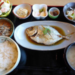 Shokudou dai - 煮魚定食（カイワリ）