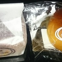 岐阜グランドホテル - 左、あんぱん、右、カレーパン(2017.1)
