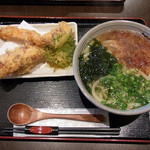 Kuriya - 厨盛うどん　930円