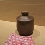 炭火割烹 大嶋 - 燗用のユニークな徳利