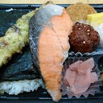 イトーヨーカドー - イトーヨーカドー 葛西店 天然紅鮭のり弁当 398円（税込429円）