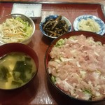 割烹 乃ざわ - マグロたたき丼定食 1300円