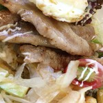 BRASS - 「豚バラロコモコ」（980円）