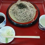 山形屋 - ざるそば、２８０円。２人前はあります。