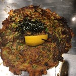 お好み焼工房 とん鉄 - ネギ焼き(スジコン) ※ポン酢であっさり