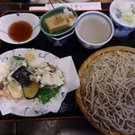 中国山地蕎麦工房 ふなつ - 天ざる蕎麦￥1500