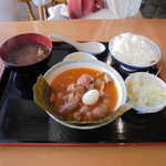 Motsunidokorodai - モツ煮定食700円