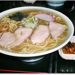 佐平治食堂 - 大盛り　650円　驚きの動物系の中華スープ