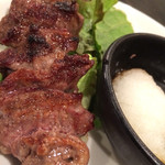 エビス参 - ステーキ串美味しい。ポン酢おろしと山葵が。