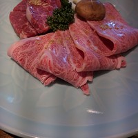 THE 雪月花 - 霜降り牛の薄切りと赤身肉