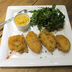 PACE - 大粒の牡蠣フライ