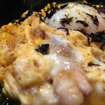 北地蔵 - 特製親子丼1,100円…とろっとろの玉子が鶏肉(せせり)を優しく包んでいます