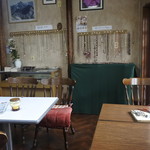 コンスレートイセ - 店内の様子