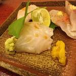 蓬左茶寮 - 【向付】造り～あじ、つらみ鯛、鱧の片面揚げ