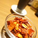 紅い扉の中華や 皆慶 - つまみ唐辛子