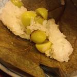 蓬左茶寮 - 銀杏ご飯　柿の葉蒸し