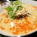 紅い扉の中華や 皆慶 - 担々麺