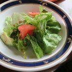 龍泉 - サラダ取り分けました