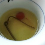 界 遠州 - お正月にいただく縁起物のお茶「大福茶（おおぶくちゃ）」。