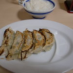 羅亜麺 魚金 - 餃子　拡大