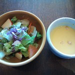 レストラン高知 - セットのサラダとスープ