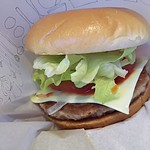 モスバーガー - しゃっきり野菜にしっかりハンバーグ