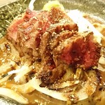 イタリアンバル バル道 - 和牛のタタキ 胡麻ソース