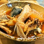 酒場 やまと - 魚のアラ煮
