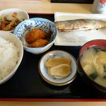 食堂 天龍 - 日替り定食　サンマ塩焼き700円