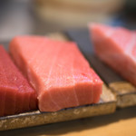 鮨 猪股 - 鮪（しび）