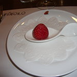 IL PINOLO LEVITA - アミューズ／栃乙女と蜂蜜