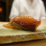 東麻布 天本 - 2017/1_血合いの入った鰤