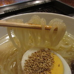 肉の米内 - 麺は意外と短かった･･･