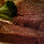 まんぷく食堂 - 牛トロ肉ステーキ