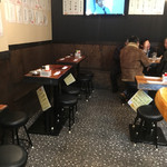 酔ってけ場 キンマル酒場 - 店内