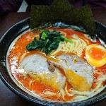 横浜らーめん 源泉 - 赤みそ豚骨ラーメン