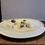 かわ村 - 2017年1月再訪：antipasto ・真鯛 蕪 三つ葉 柚子 ・細魚 数の子 大葉 水菜 ・白魚 大根ニョッキ ・タコ 蓮根 ドライトマト 糸海苔 ・アコヤ貝 雲丹☆