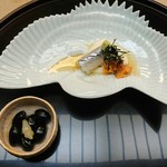 つる由 - ウニとサヨリ…黒豆とチョロギ