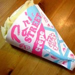 クレープハウス ピーナッツ - 生カスタードイチゴチョコ！