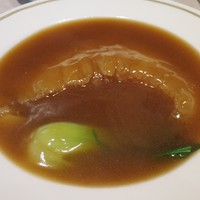 中国飯店 富麗華 - フカヒレの姿煮込み