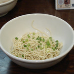 博多ラーメン とんこつ家 - とんこつ家 半替玉 70円