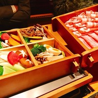 華蓮 博多店 - 『特選鹿児島黒和牛＆鹿児島黒豚味わいしゃぶしゃぶ』様（5500円×2人前）